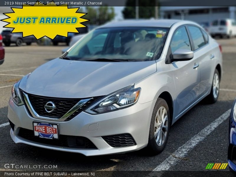 Brilliant Silver Metallic / Charcoal 2019 Nissan Sentra SV