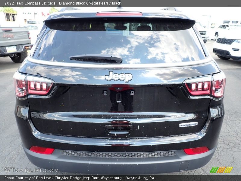 Diamond Black Crystal Pearl / Black 2022 Jeep Compass Latitude
