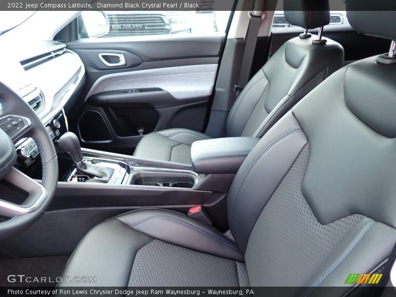 Diamond Black Crystal Pearl / Black 2022 Jeep Compass Latitude