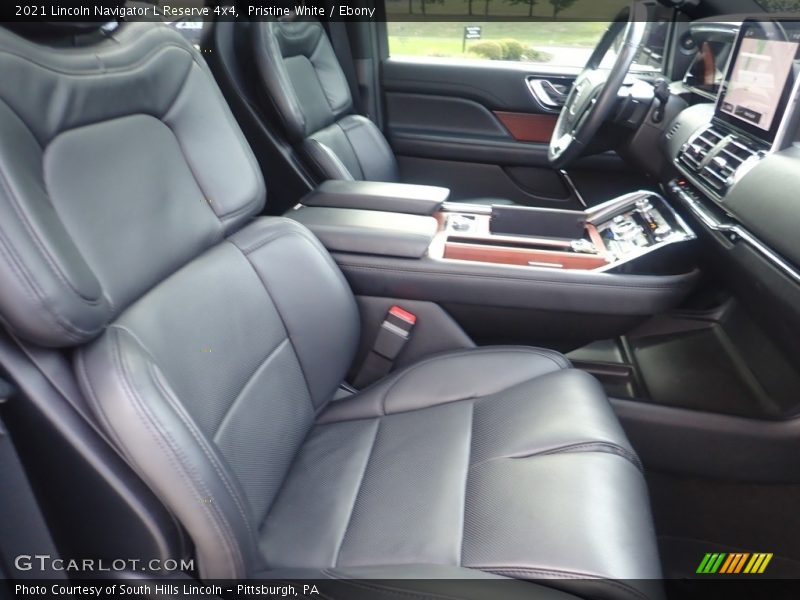 Front Seat of 2021 Navigator L Reserve 4x4