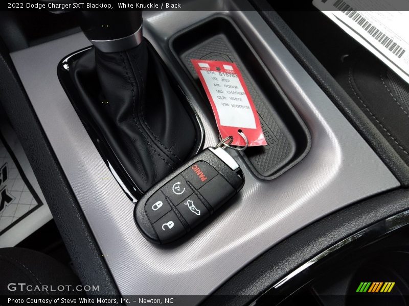 White Knuckle / Black 2022 Dodge Charger SXT Blacktop