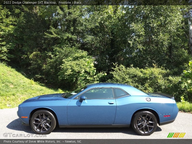 Frostbite / Black 2022 Dodge Challenger SXT Blacktop