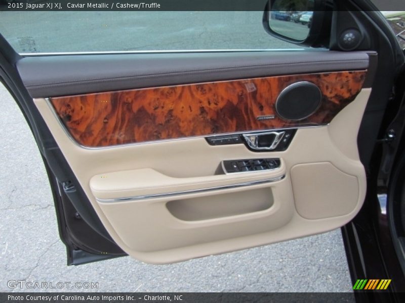 Door Panel of 2015 XJ XJ