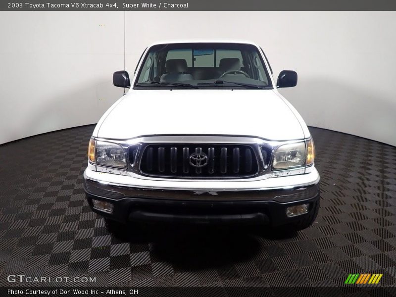 Super White / Charcoal 2003 Toyota Tacoma V6 Xtracab 4x4