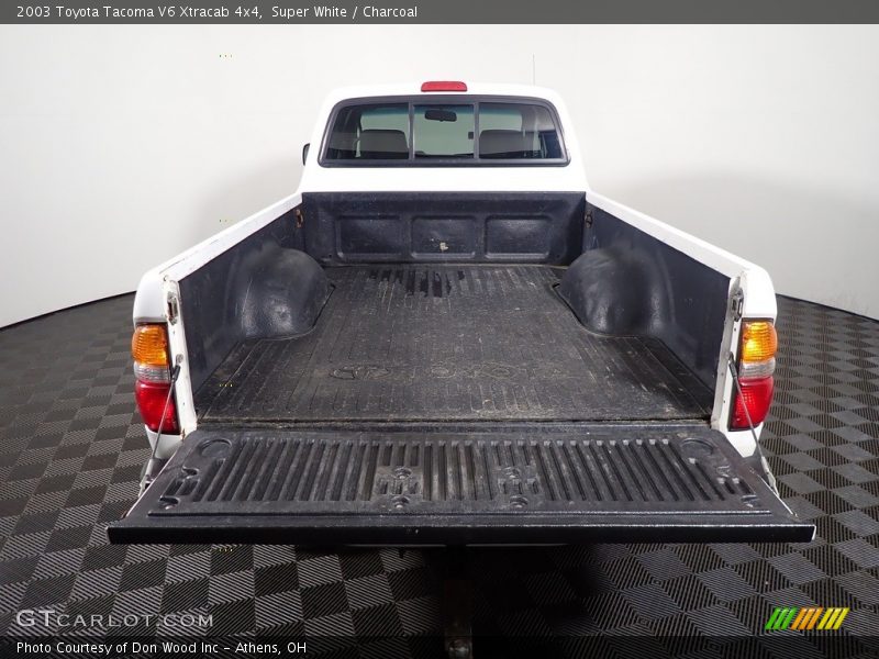 Super White / Charcoal 2003 Toyota Tacoma V6 Xtracab 4x4