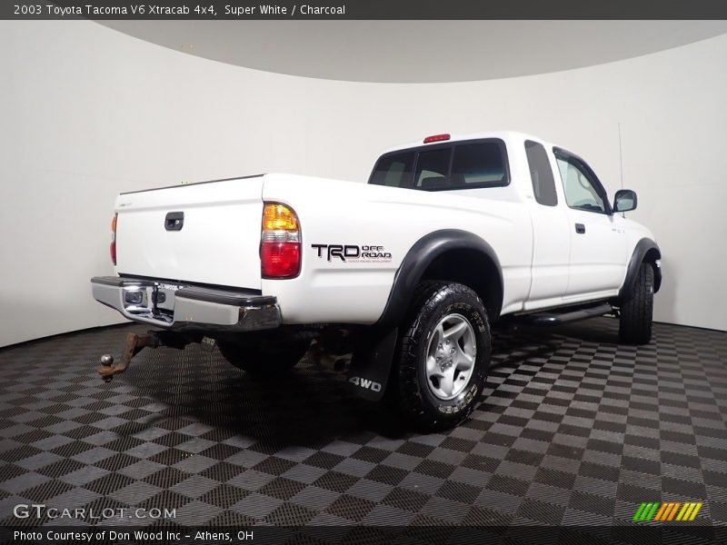 Super White / Charcoal 2003 Toyota Tacoma V6 Xtracab 4x4