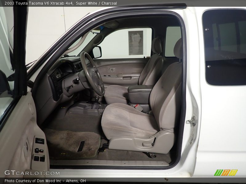 Super White / Charcoal 2003 Toyota Tacoma V6 Xtracab 4x4