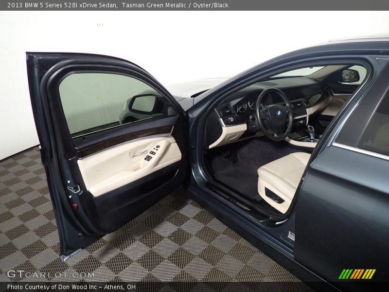 Tasman Green Metallic / Oyster/Black 2013 BMW 5 Series 528i xDrive Sedan