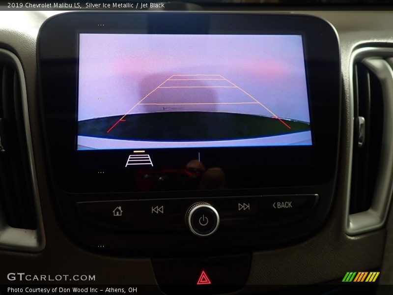 Silver Ice Metallic / Jet Black 2019 Chevrolet Malibu LS