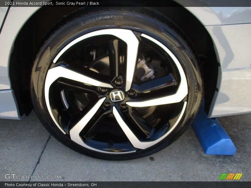 Sonic Gray Pearl / Black 2021 Honda Accord Sport