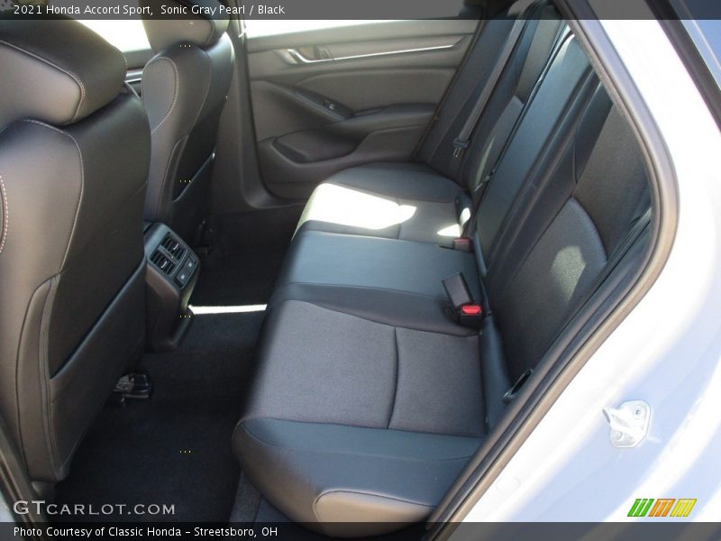 Sonic Gray Pearl / Black 2021 Honda Accord Sport