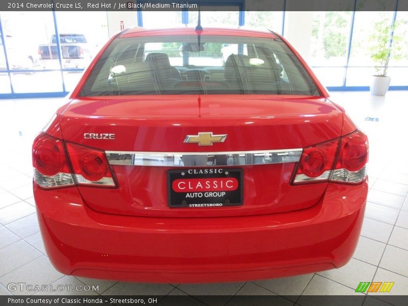 Red Hot / Jet Black/Medium Titanium 2014 Chevrolet Cruze LS