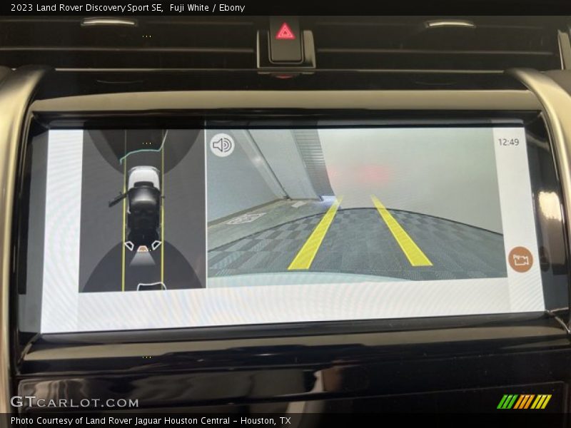 Fuji White / Ebony 2023 Land Rover Discovery Sport SE