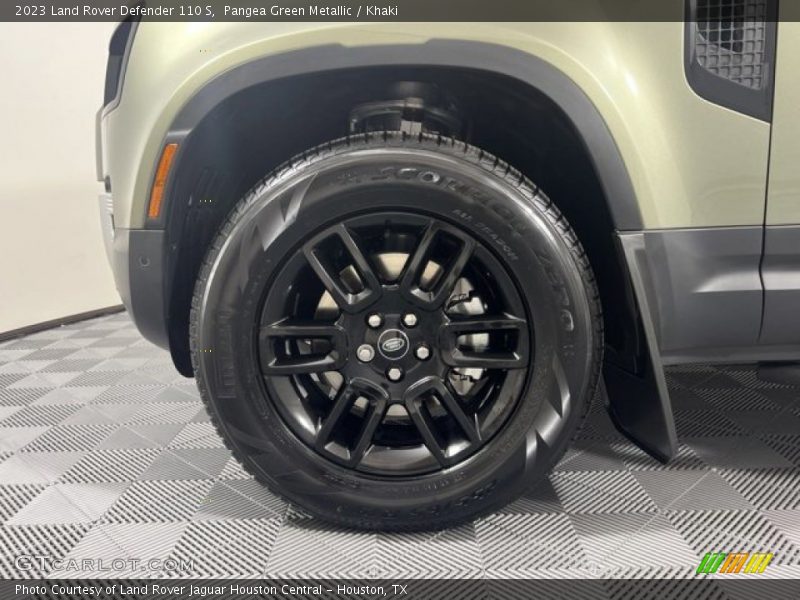  2023 Defender 110 S Wheel