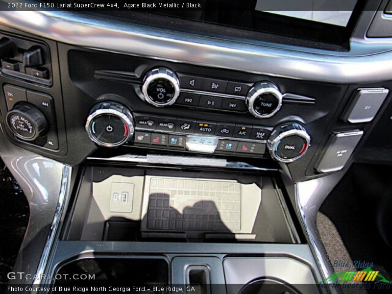 Agate Black Metallic / Black 2022 Ford F150 Lariat SuperCrew 4x4