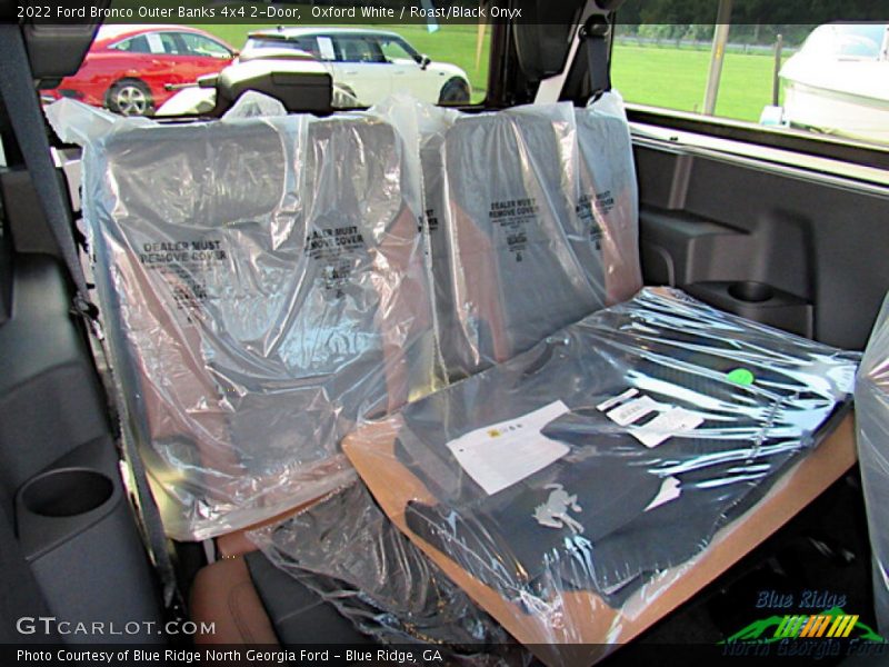 Oxford White / Roast/Black Onyx 2022 Ford Bronco Outer Banks 4x4 2-Door