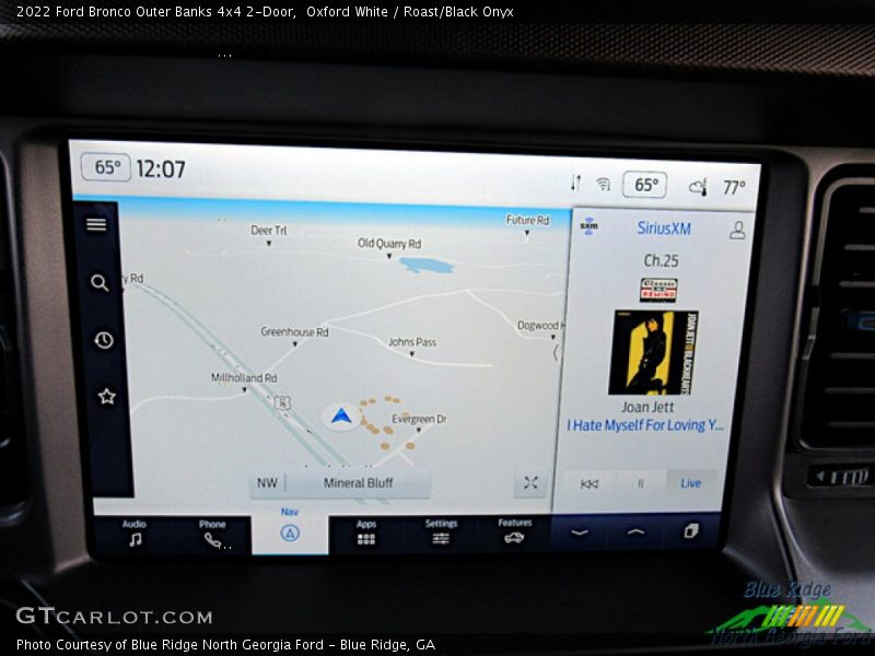 Oxford White / Roast/Black Onyx 2022 Ford Bronco Outer Banks 4x4 2-Door