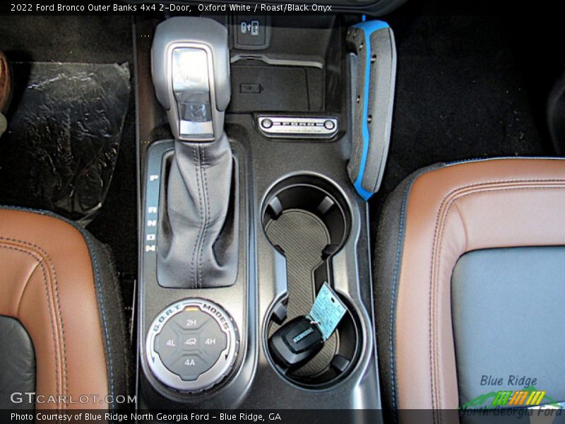 Oxford White / Roast/Black Onyx 2022 Ford Bronco Outer Banks 4x4 2-Door