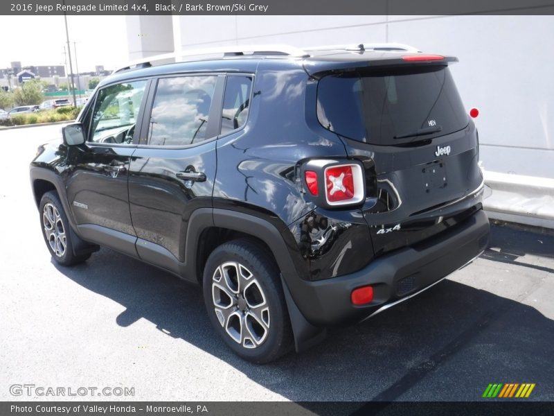 Black / Bark Brown/Ski Grey 2016 Jeep Renegade Limited 4x4