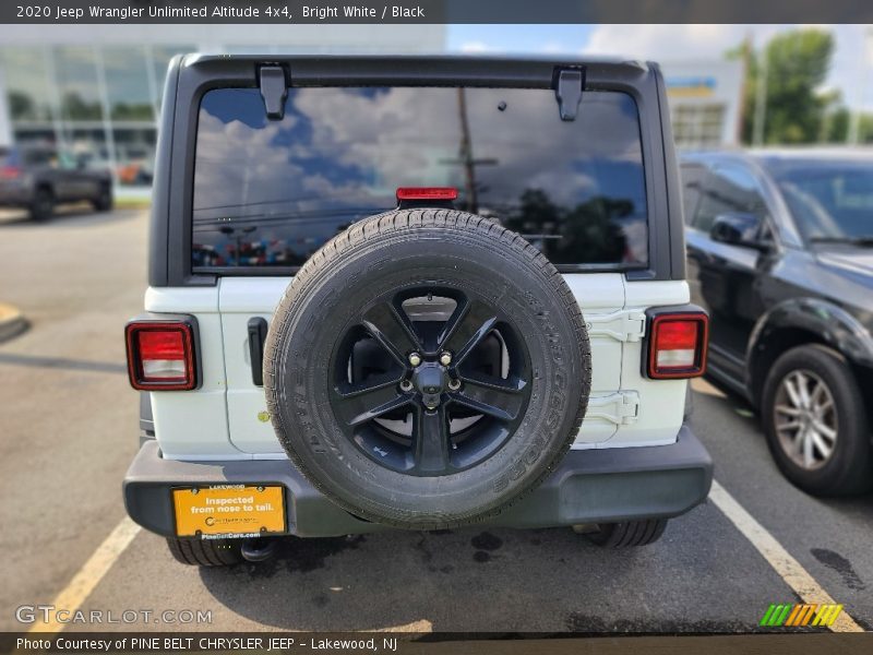 Bright White / Black 2020 Jeep Wrangler Unlimited Altitude 4x4
