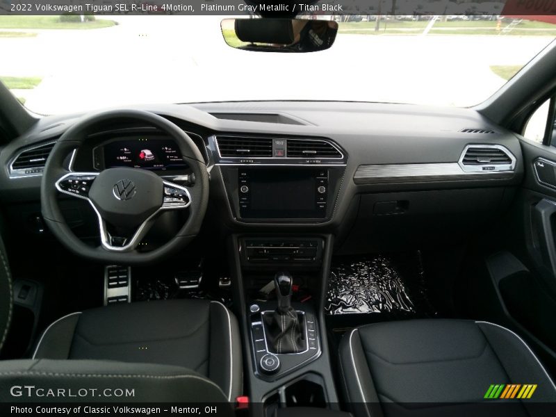 Platinum Gray Metallic / Titan Black 2022 Volkswagen Tiguan SEL R-Line 4Motion