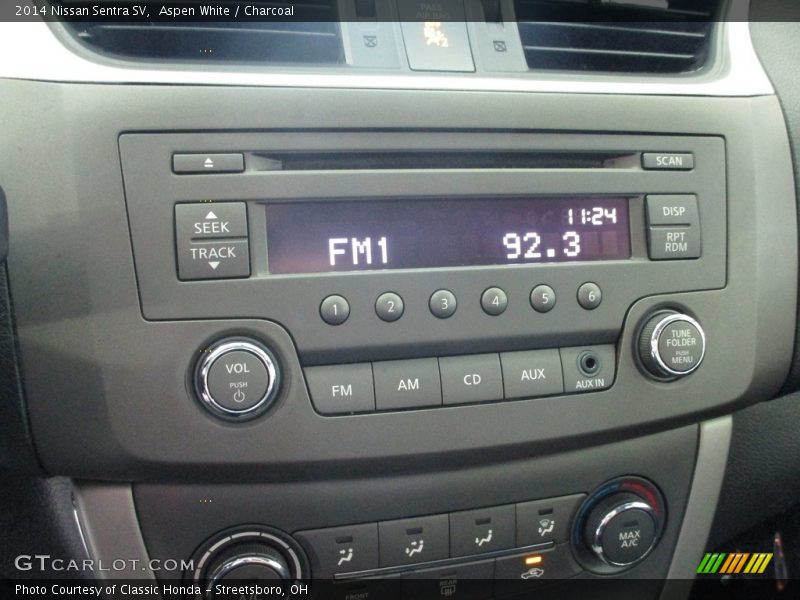 Aspen White / Charcoal 2014 Nissan Sentra SV