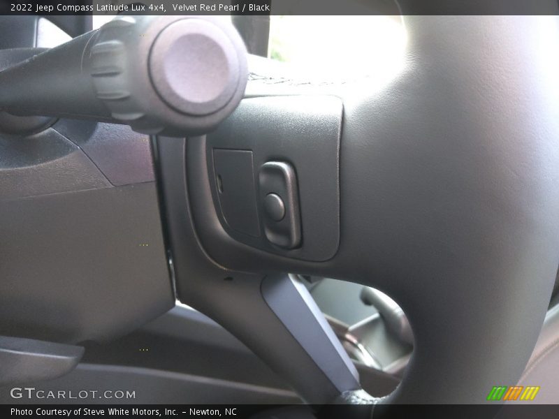 Velvet Red Pearl / Black 2022 Jeep Compass Latitude Lux 4x4