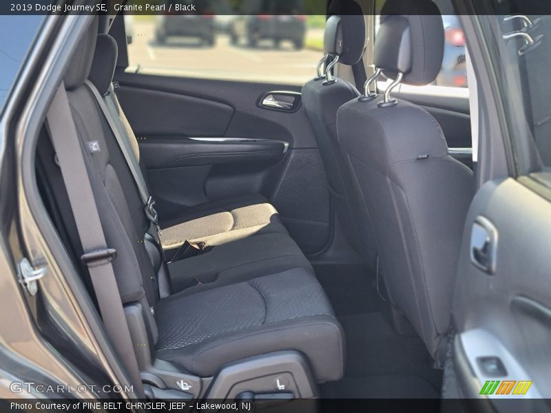 Granite Pearl / Black 2019 Dodge Journey SE