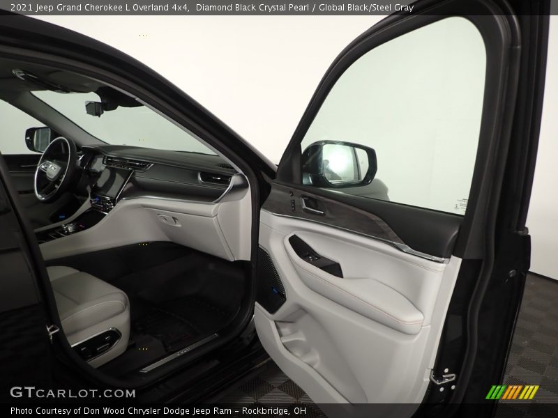 Diamond Black Crystal Pearl / Global Black/Steel Gray 2021 Jeep Grand Cherokee L Overland 4x4