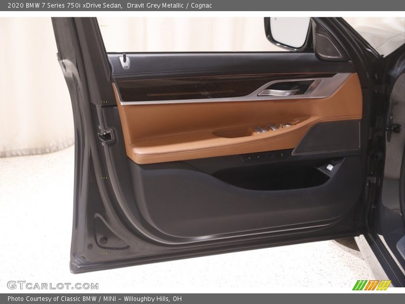 Door Panel of 2020 7 Series 750i xDrive Sedan