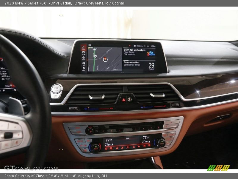 Controls of 2020 7 Series 750i xDrive Sedan