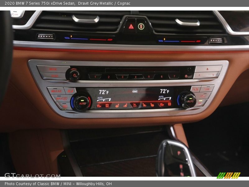 Controls of 2020 7 Series 750i xDrive Sedan