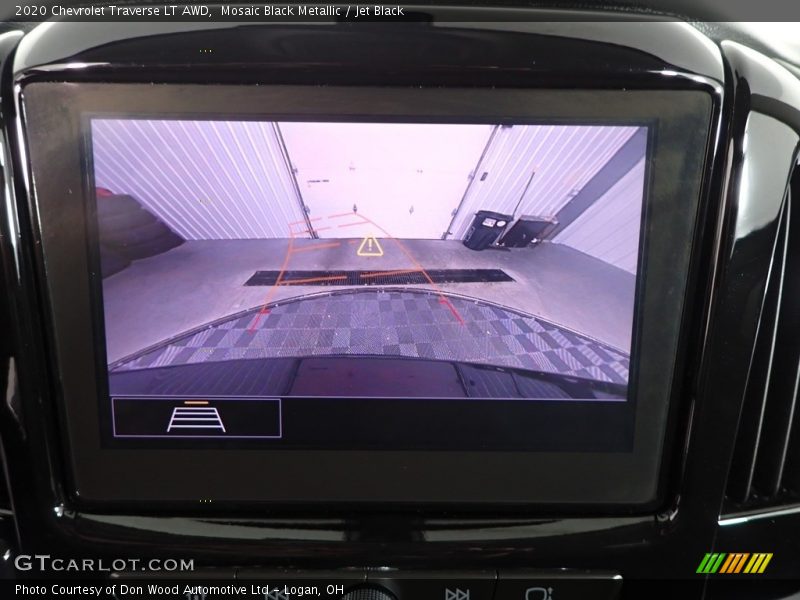 Mosaic Black Metallic / Jet Black 2020 Chevrolet Traverse LT AWD