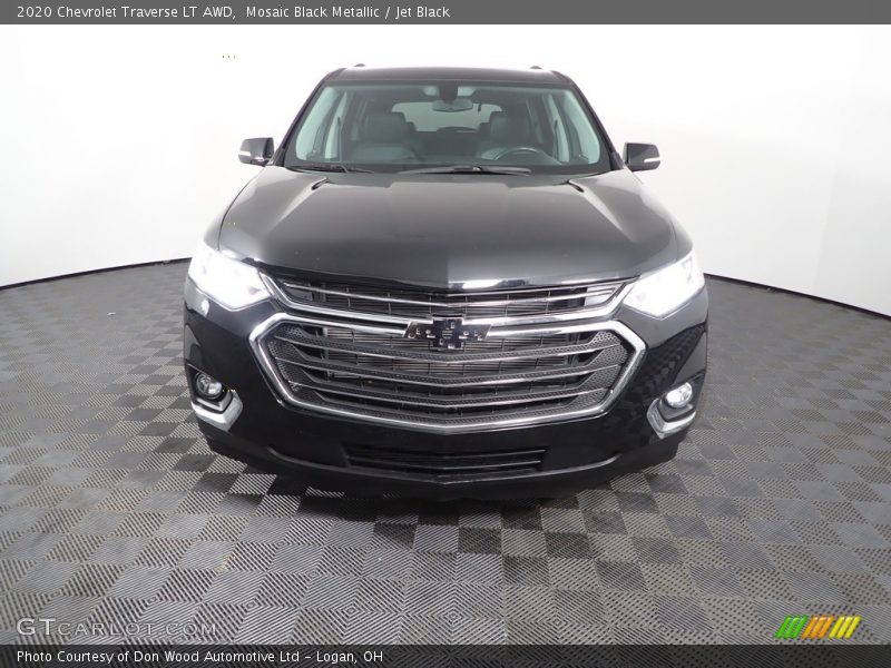 Mosaic Black Metallic / Jet Black 2020 Chevrolet Traverse LT AWD