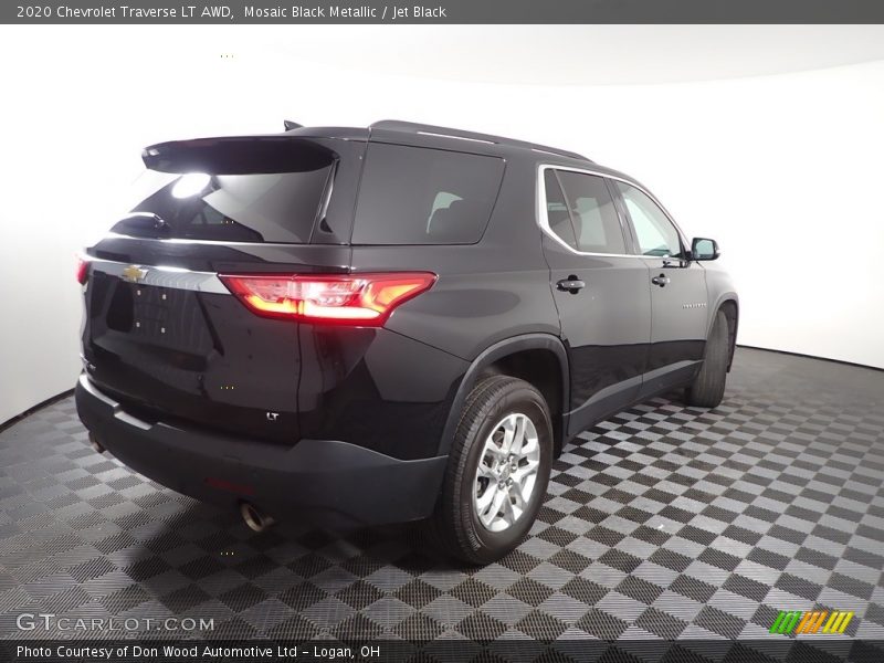 Mosaic Black Metallic / Jet Black 2020 Chevrolet Traverse LT AWD