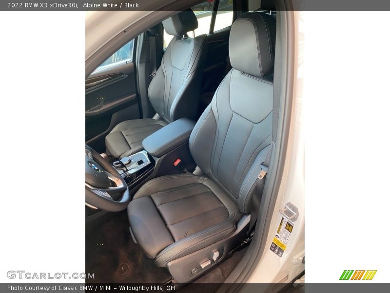 Alpine White / Black 2022 BMW X3 xDrive30i
