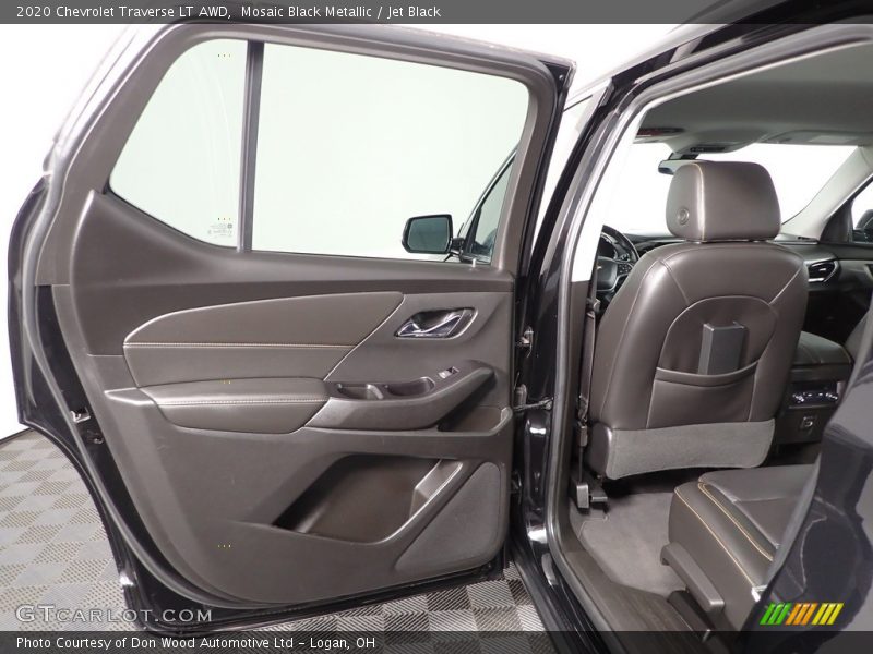 Mosaic Black Metallic / Jet Black 2020 Chevrolet Traverse LT AWD