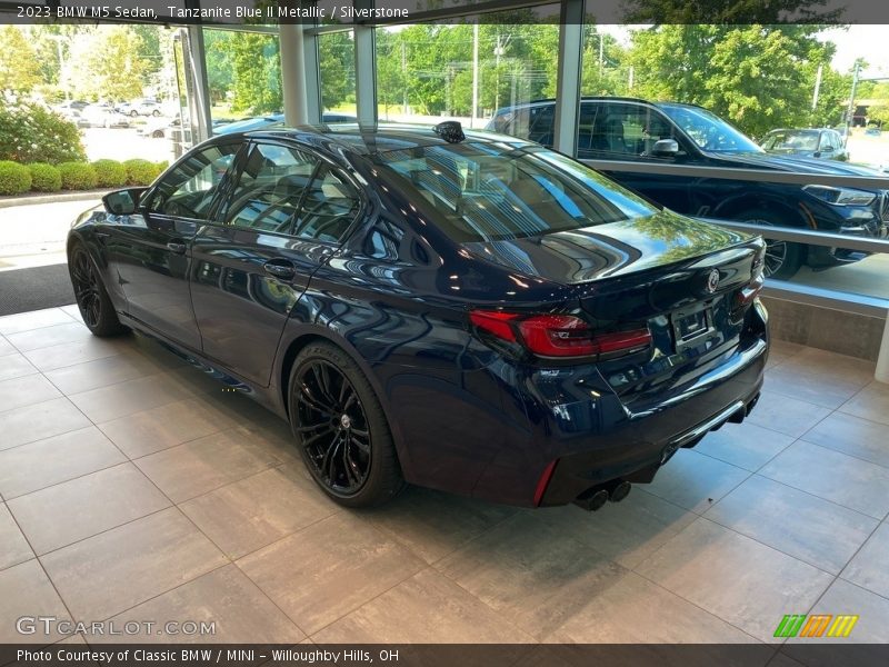 Tanzanite Blue II Metallic / Silverstone 2023 BMW M5 Sedan