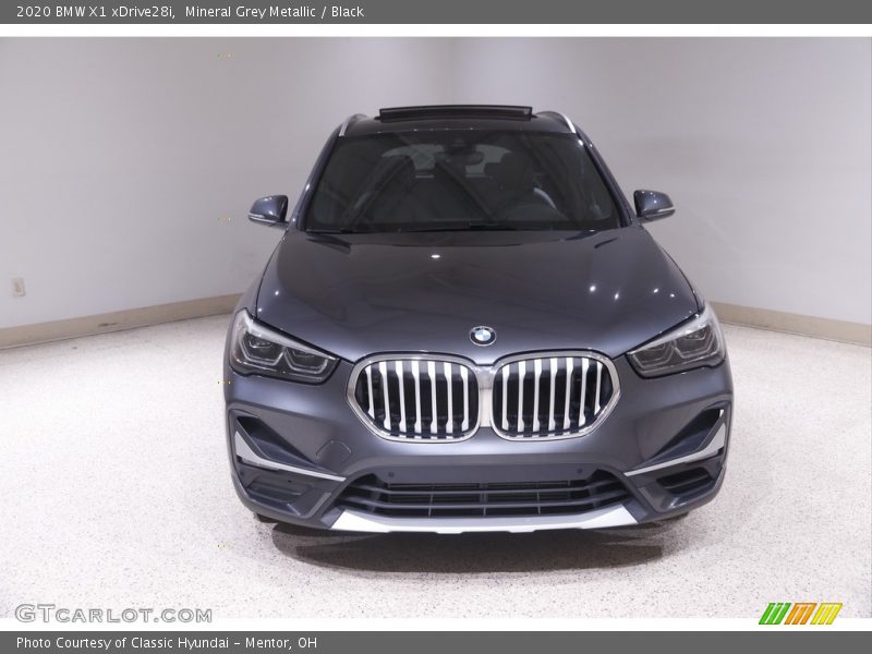 Mineral Grey Metallic / Black 2020 BMW X1 xDrive28i