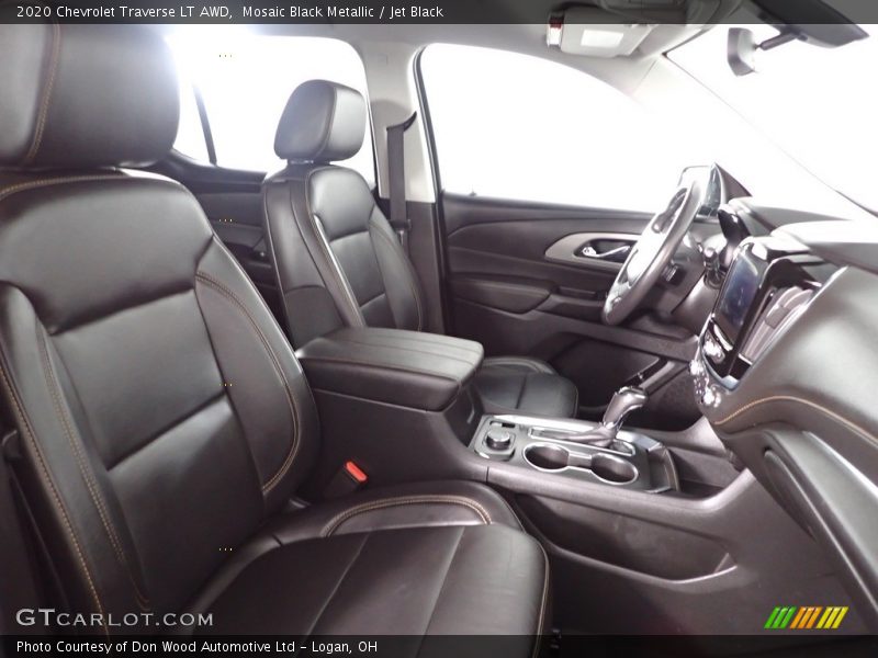 Mosaic Black Metallic / Jet Black 2020 Chevrolet Traverse LT AWD