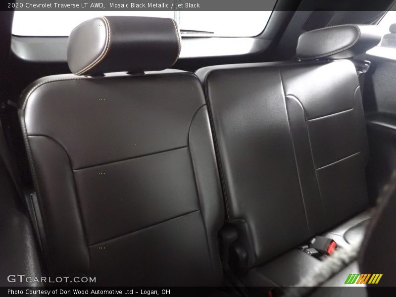 Mosaic Black Metallic / Jet Black 2020 Chevrolet Traverse LT AWD