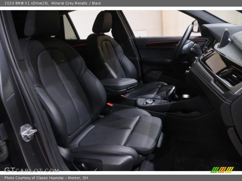 Mineral Grey Metallic / Black 2020 BMW X1 xDrive28i