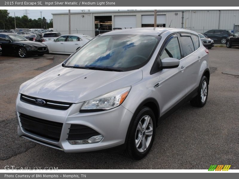 Ingot Silver Metallic / Medium Light Stone 2015 Ford Escape SE