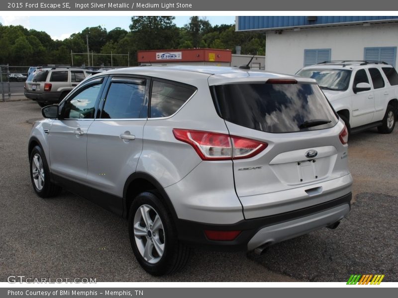Ingot Silver Metallic / Medium Light Stone 2015 Ford Escape SE