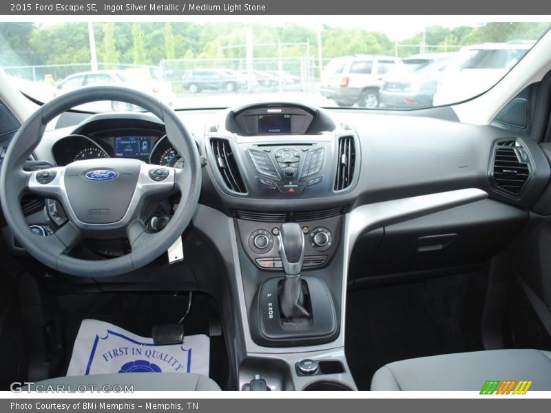 Ingot Silver Metallic / Medium Light Stone 2015 Ford Escape SE