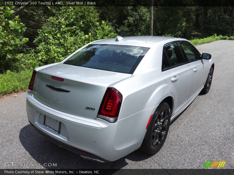 Silver Mist / Black 2022 Chrysler 300 Touring L AWD