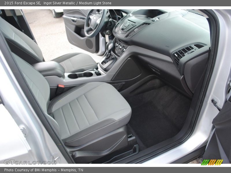 Ingot Silver Metallic / Medium Light Stone 2015 Ford Escape SE