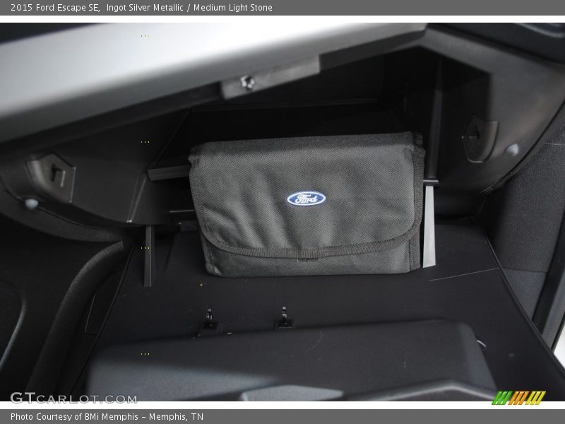 Ingot Silver Metallic / Medium Light Stone 2015 Ford Escape SE