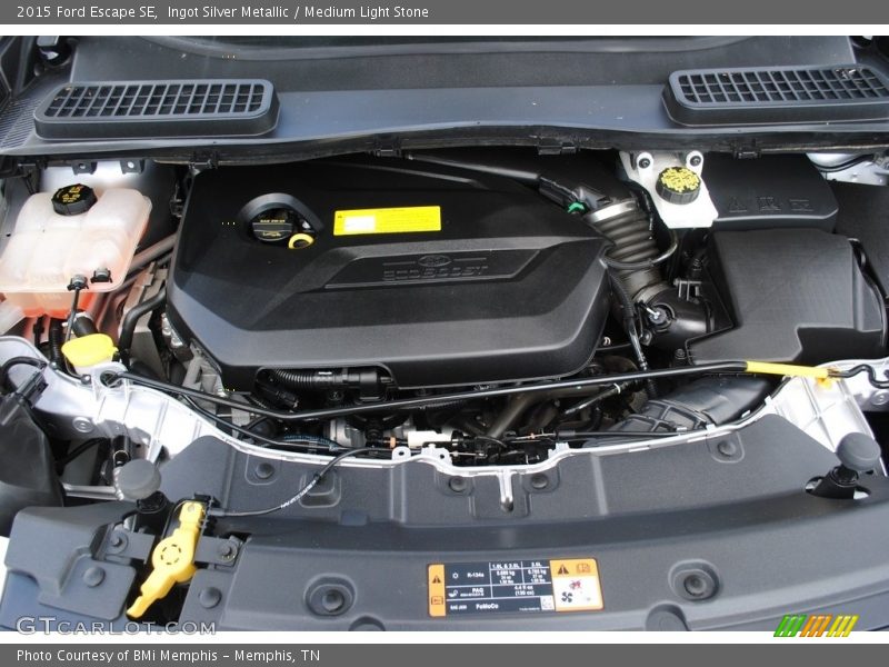 Ingot Silver Metallic / Medium Light Stone 2015 Ford Escape SE