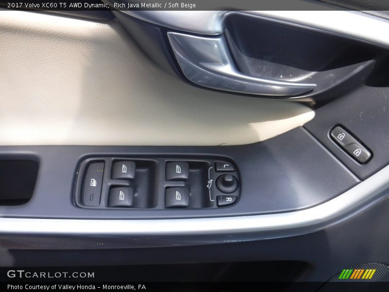 Door Panel of 2017 XC60 T5 AWD Dynamic